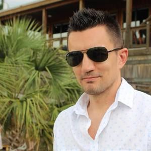 Meet your Posher, Steve